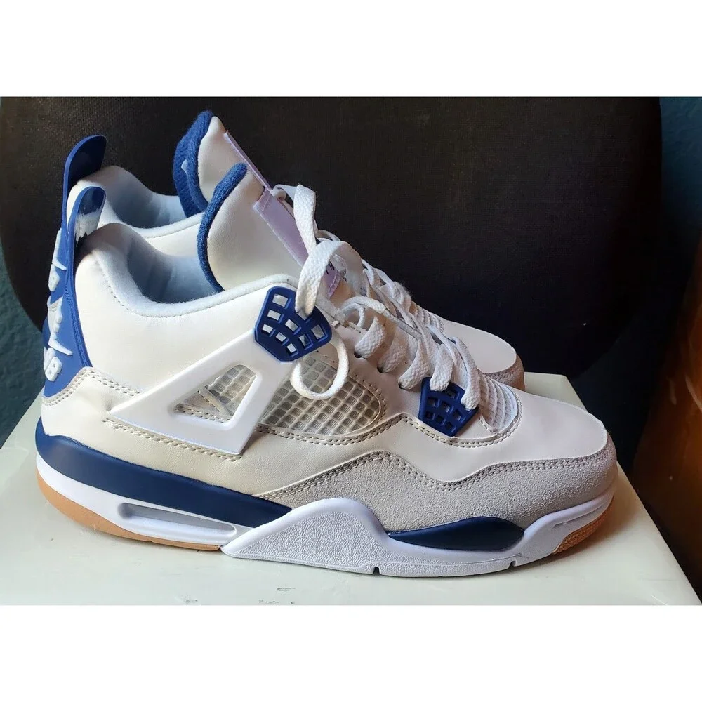 Nike SB x Air Jordan 4 Retro Navy Blue. Size 8.5
